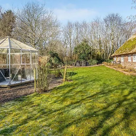 Amazing In With 1 Bedroom And Wifi Højer