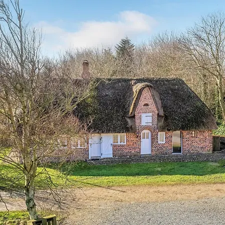 1 Bedroom Amazing Home In Hojer * Hojer
