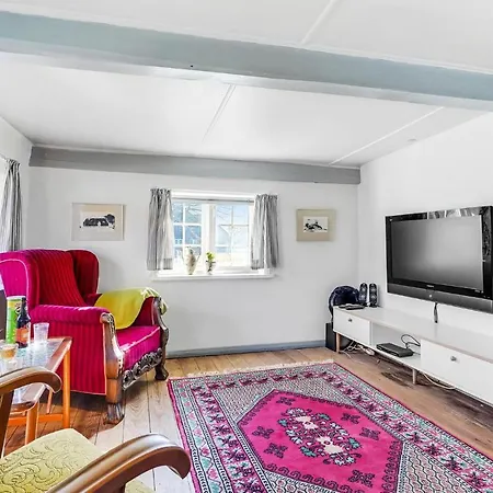 1 Bedroom Amazing Home In Hojer Holiday home *